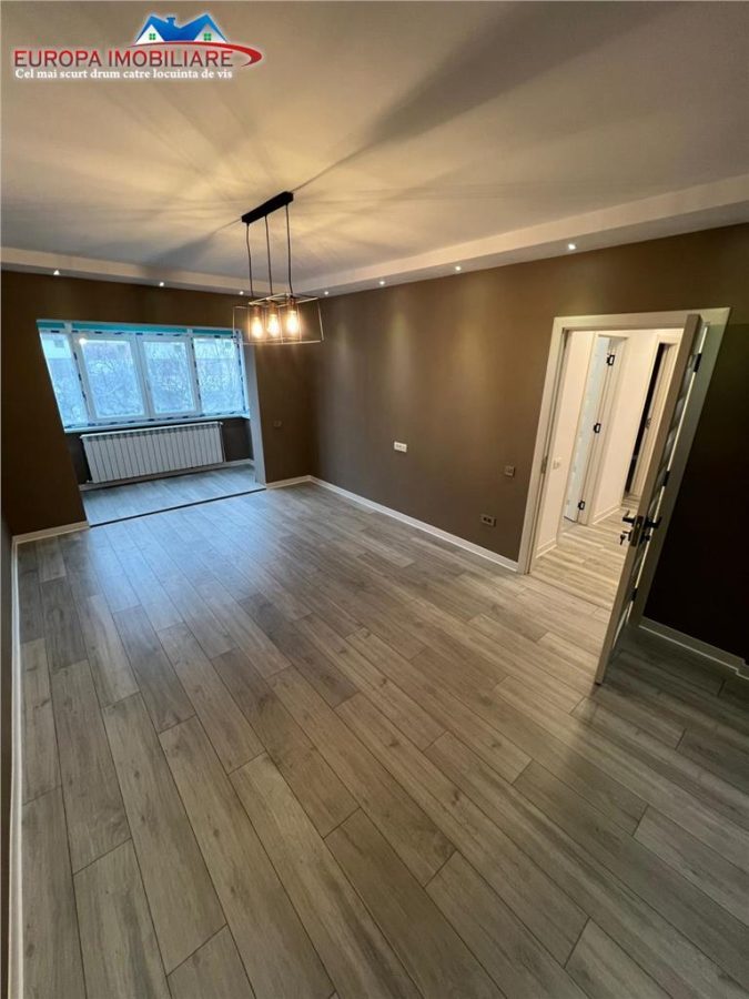 Apartament 2 camere de vanzare strada Babadag Tulcea - foto 11