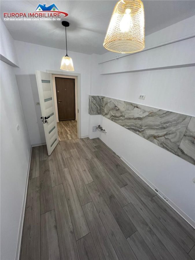 Apartament 2 camere de vanzare strada Babadag Tulcea - foto 8