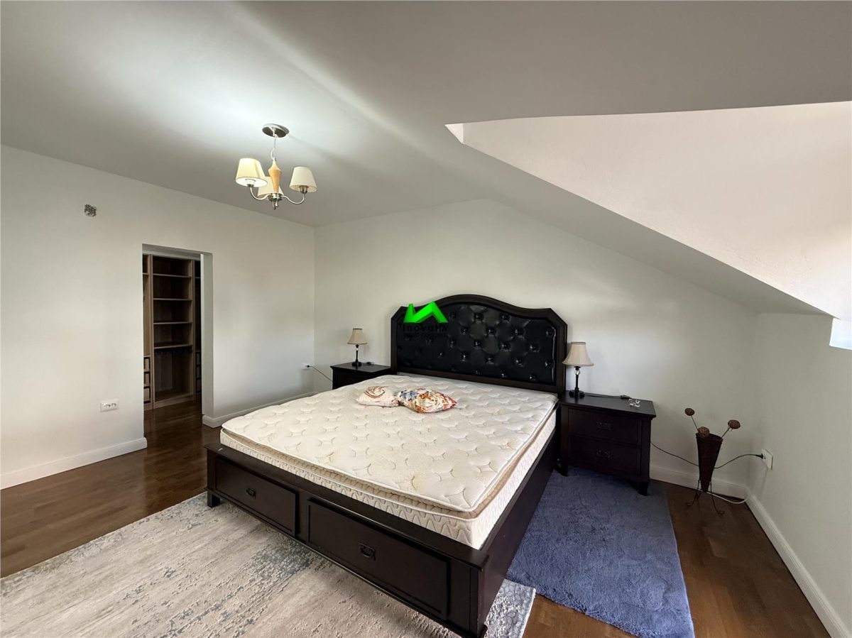 Casa individuala de inchiriat 3 camere Sibiu Central Rennes - foto 9