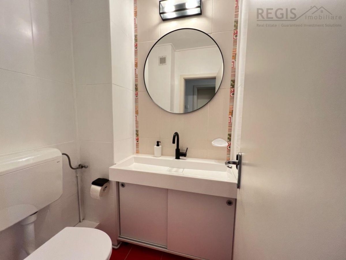 Central 3 Camere Decomandat, Parcare, Bloc Tip Vila - foto 13