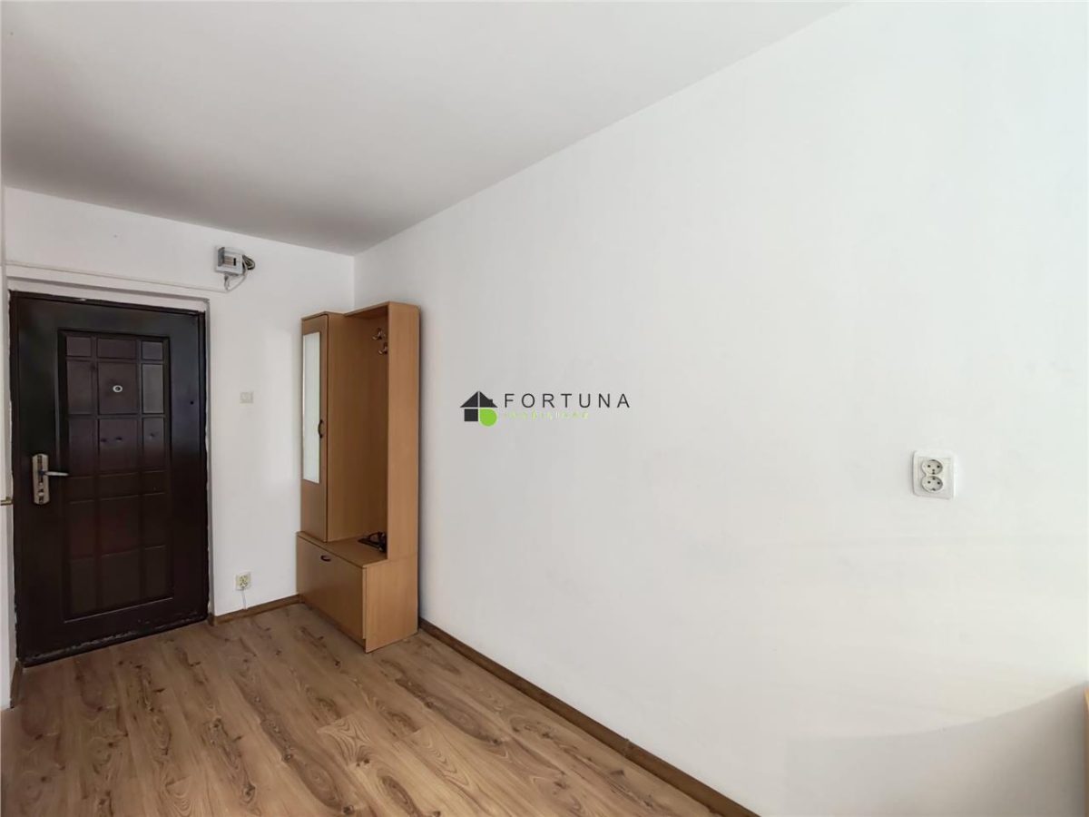 Camera cu baie Tractorul - foto 5