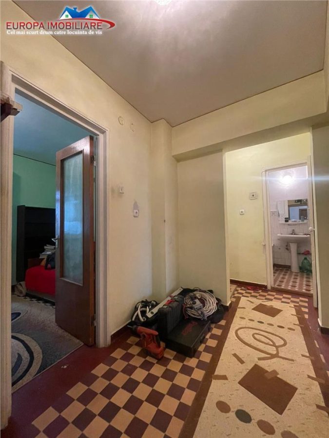 Apartament cu 2 camere de vanzare zona ultracentrala- Tulcea - foto 5