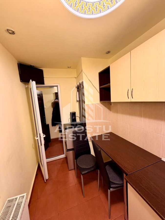 Apartament o camera, AC, decomandat, Timisoara, Aradului - foto 8
