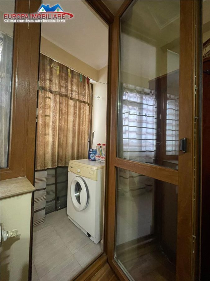 Apartament 3 camere de vanzare zona ultracentrala Tulcea - foto 11