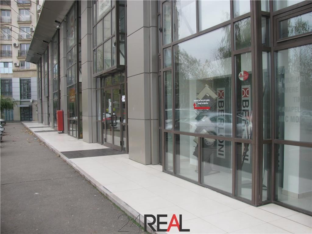 Spatiu pretabil showroom/birouri - mezanin- Bulevardul Unirii - 