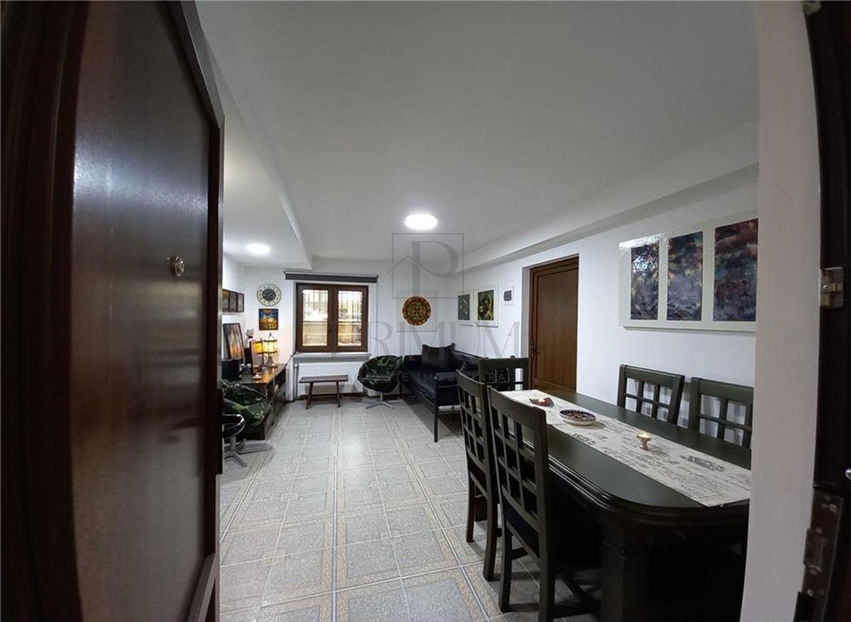 CENTRAL - 3 CAM - DECOMANDAT - 2BAI - RENOVAT - ZONA DEOSEBITA || - 