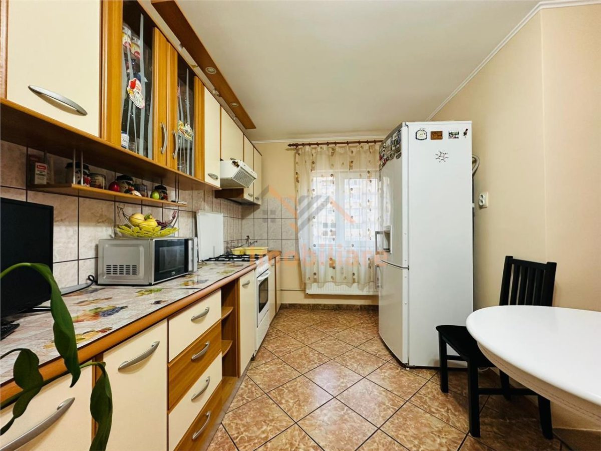 APARTAMENT 2 CAMERE, TIP PC, ZONA PIATA ROGERIUS - foto 2