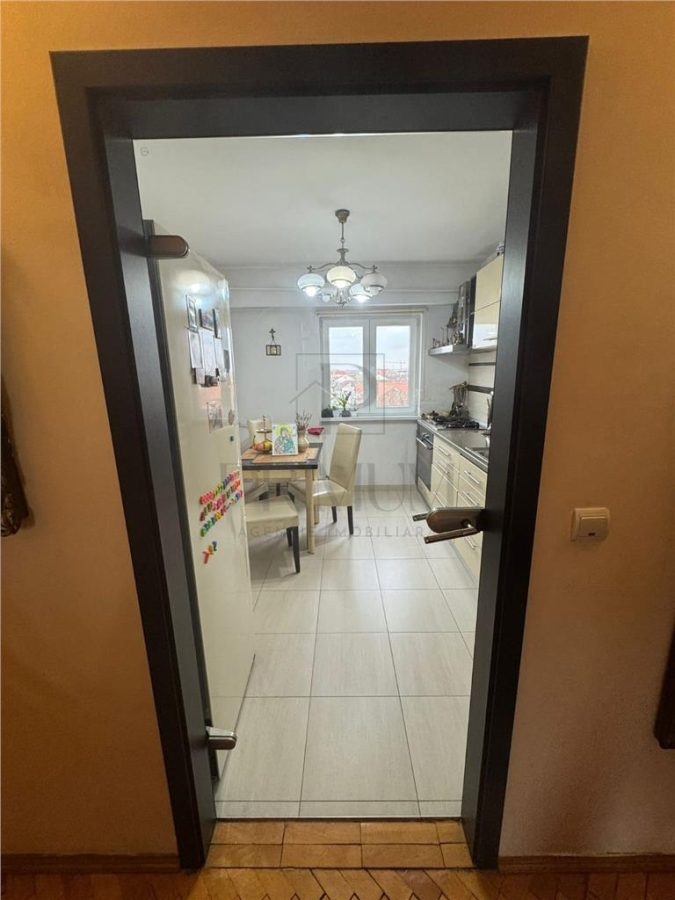 SIMION BARNUTIU | 3 CAM | DECOMANDAT | 2 BAI | SPATIOS| - foto 9