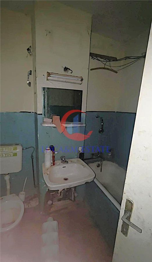 Decomandat, 2 camere, sa il renovezi cum vrei - foto 7