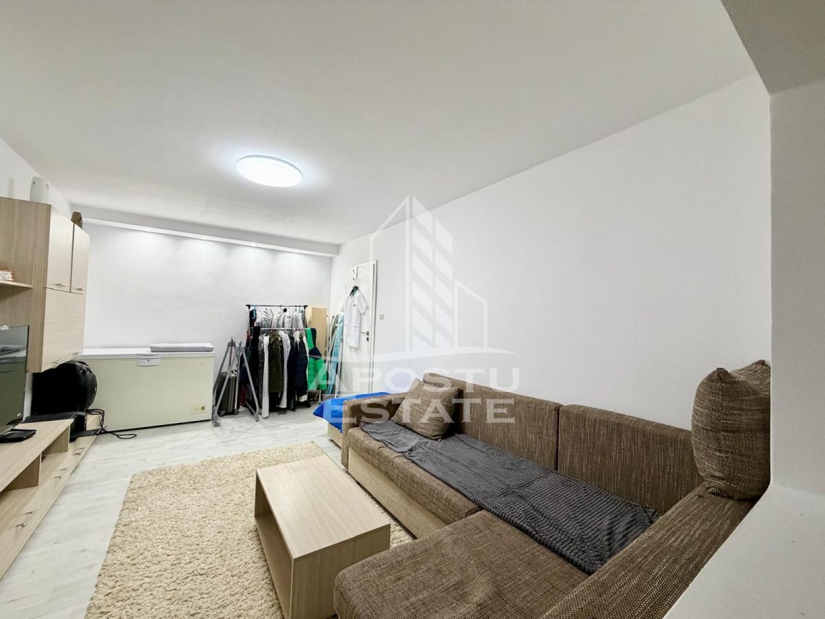 Apartament 4 camere de vanzare, boxa, Zona Lipovei, Timisoara - foto 2