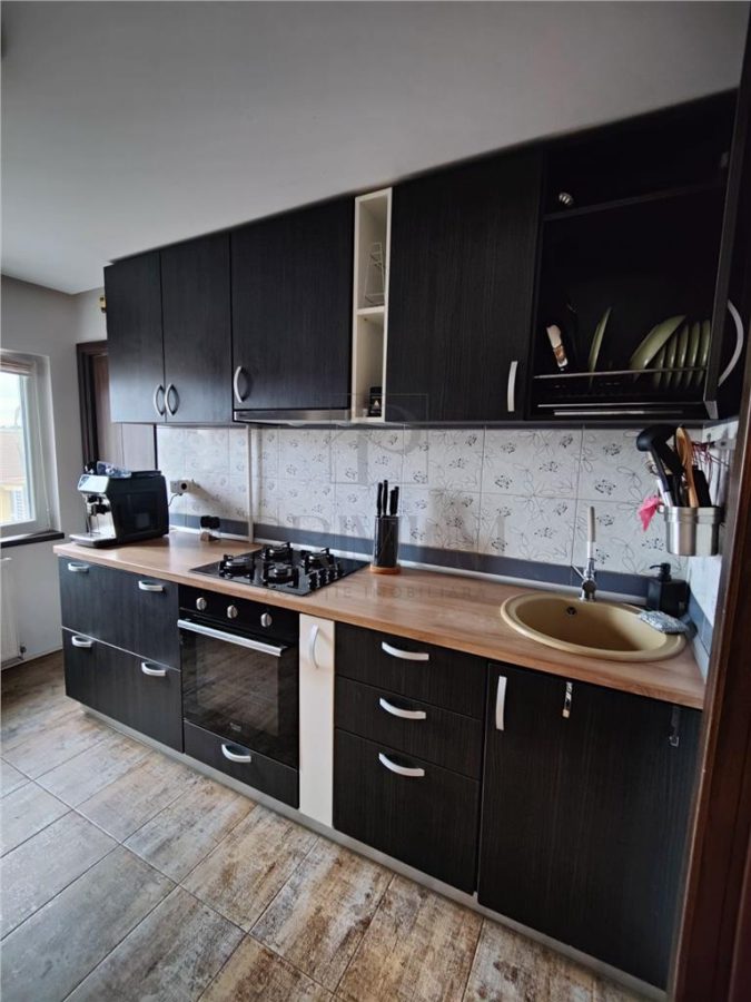 GIROCULUI | 4 CAM | DECOMANDAT | 2 BAI | 2 BALCOANE | CENTRALA | BOXA | SPATIOS - foto 2