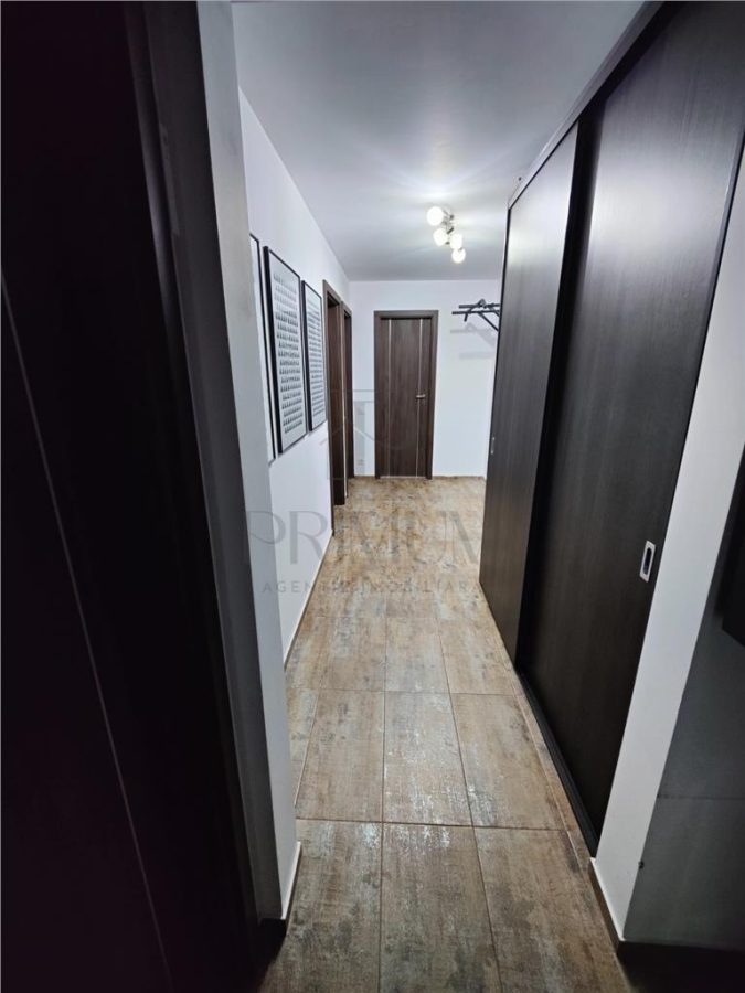 GIROCULUI | 4 CAM | DECOMANDAT | 2 BAI | 2 BALCOANE | CENTRALA | BOXA | SPATIOS - foto 12