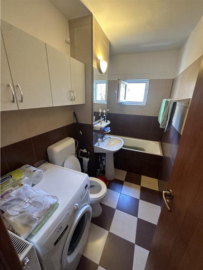 3 camere etaj intermediar Aradului langa Brd cu 2 bai - foto 7