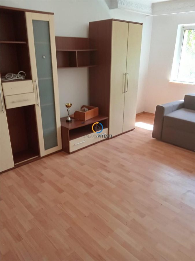 Vânzare apartament 2 camere Tudor Vladimirescu - liber - 