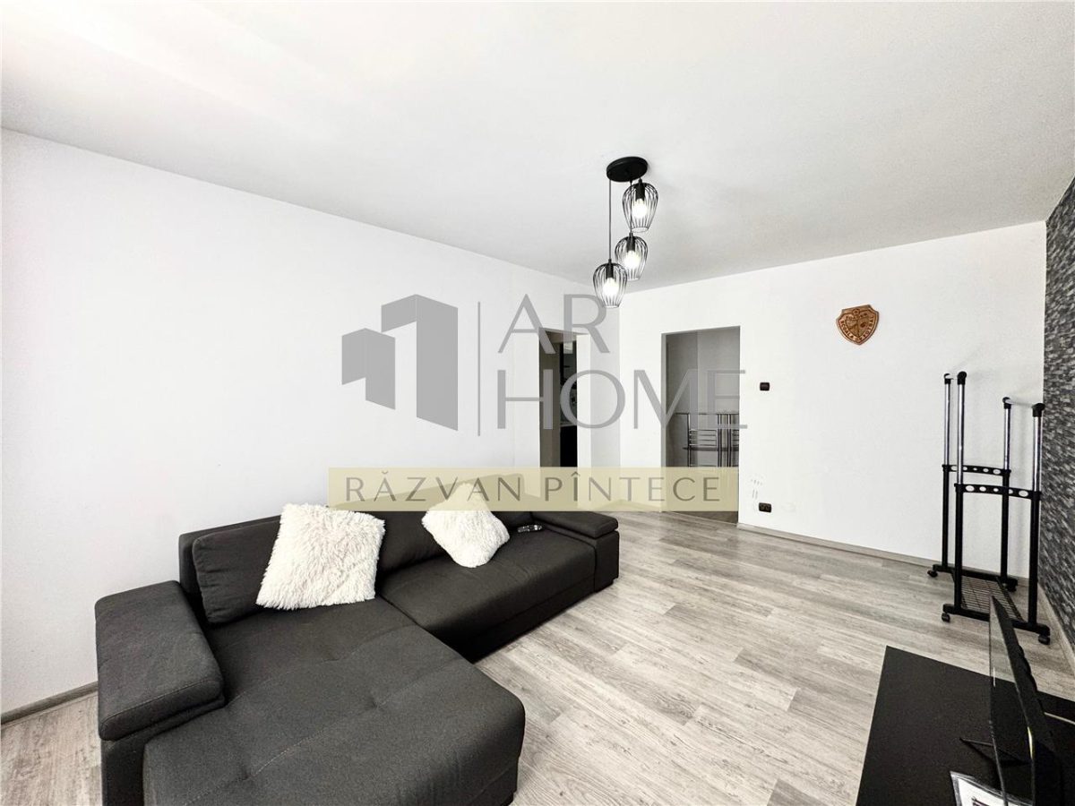 Inchiriere apartament 2 camere, decomandat, zona Nord, Ploiesti. - 