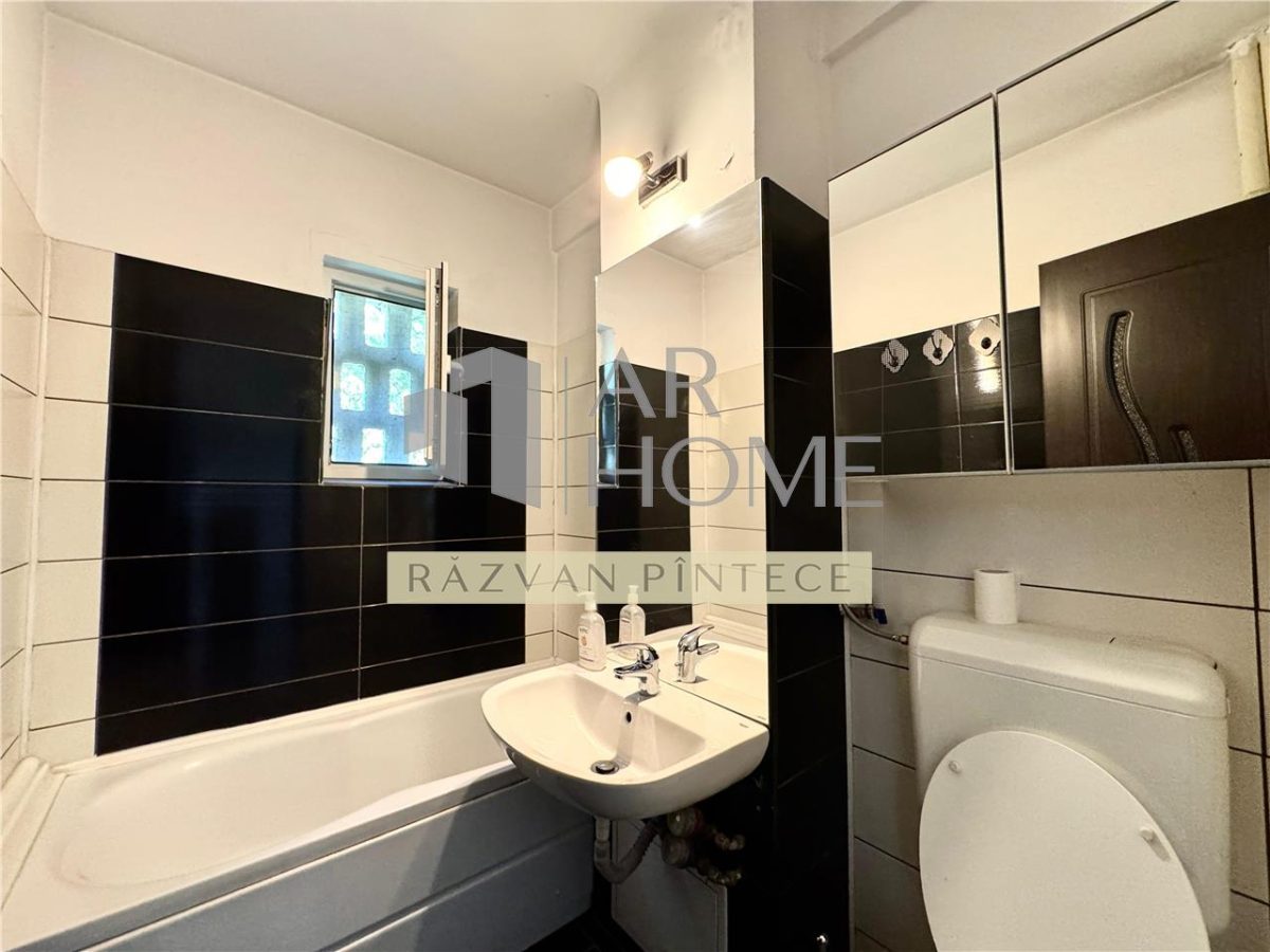 Inchiriere apartament 2 camere, decomandat, zona Nord, Ploiesti. - foto 11