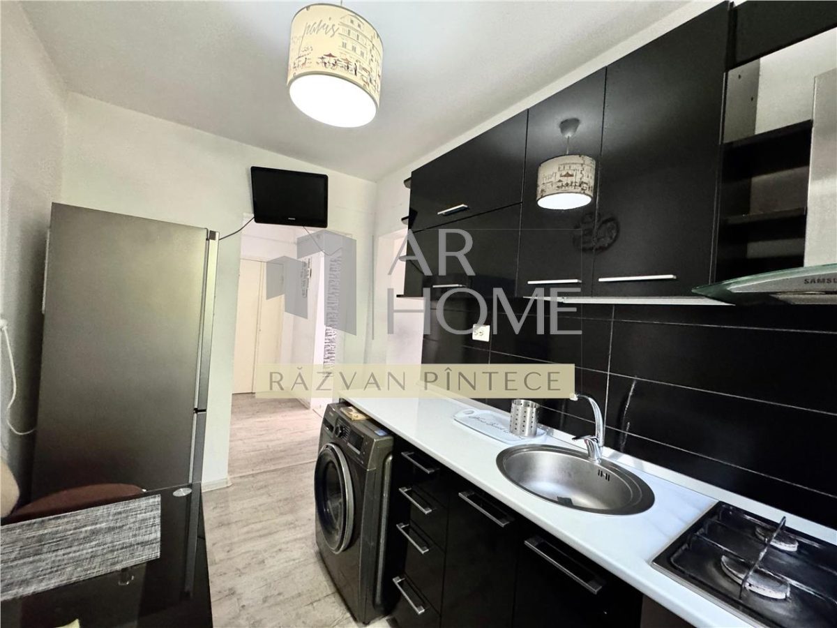 Inchiriere apartament 2 camere, decomandat, zona Nord, Ploiesti. - foto 9