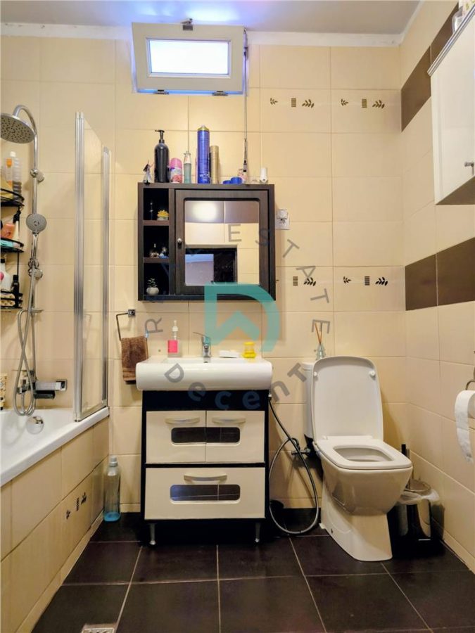 Apartament in casa   Piata Unirii Brasov - foto 13