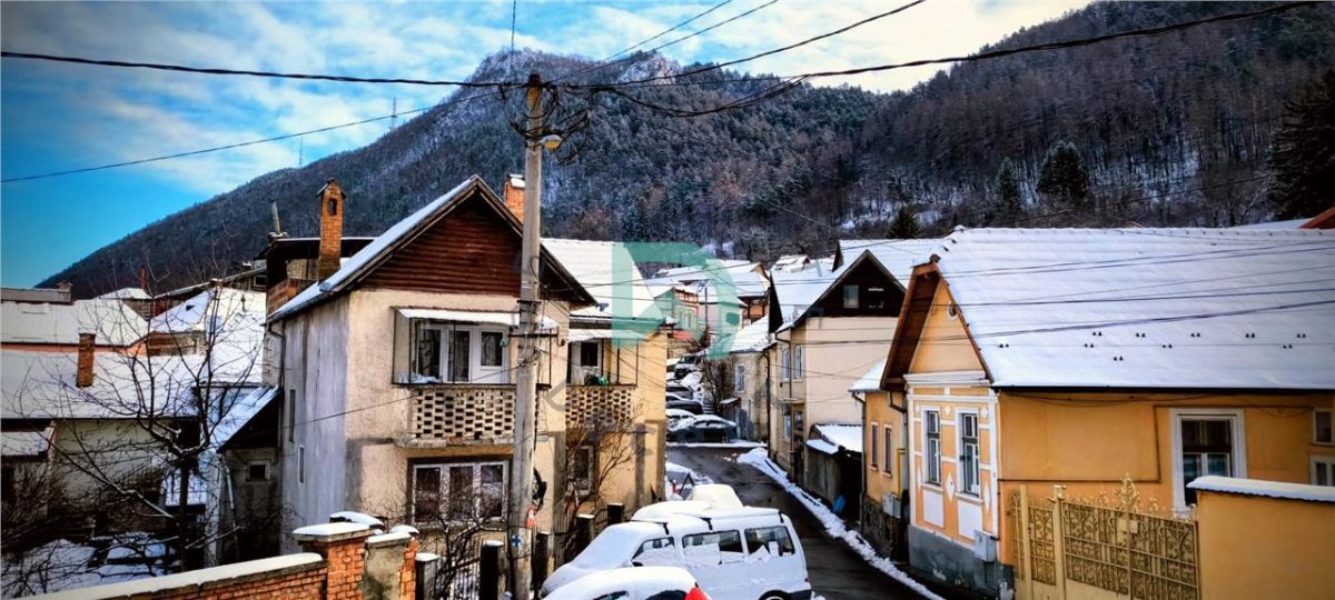 Apartament in casa   Piata Unirii Brasov - foto 16