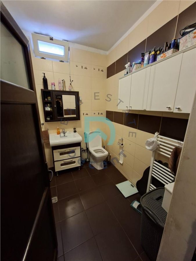 Apartament in casa   Piata Unirii Brasov - foto 18
