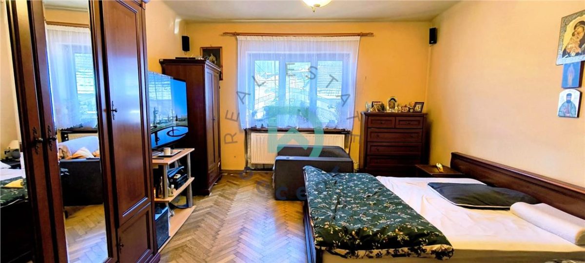 Apartament in casa   Piata Unirii Brasov - foto 8