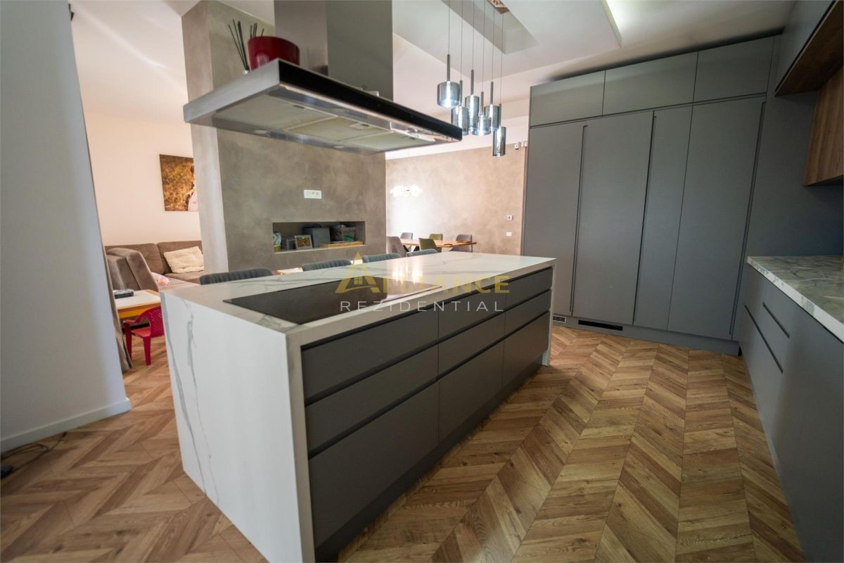 CASA MODERNA DIN VIS...E AICI! | CASA MOBILATA LUX - 270 MP | TEREN 550 MP | - foto 16