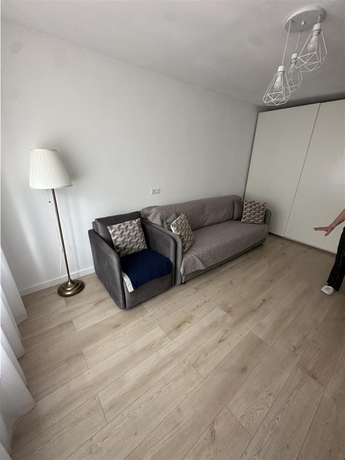 Etaj 1 bloc izolat Aradului tot nou - foto 2