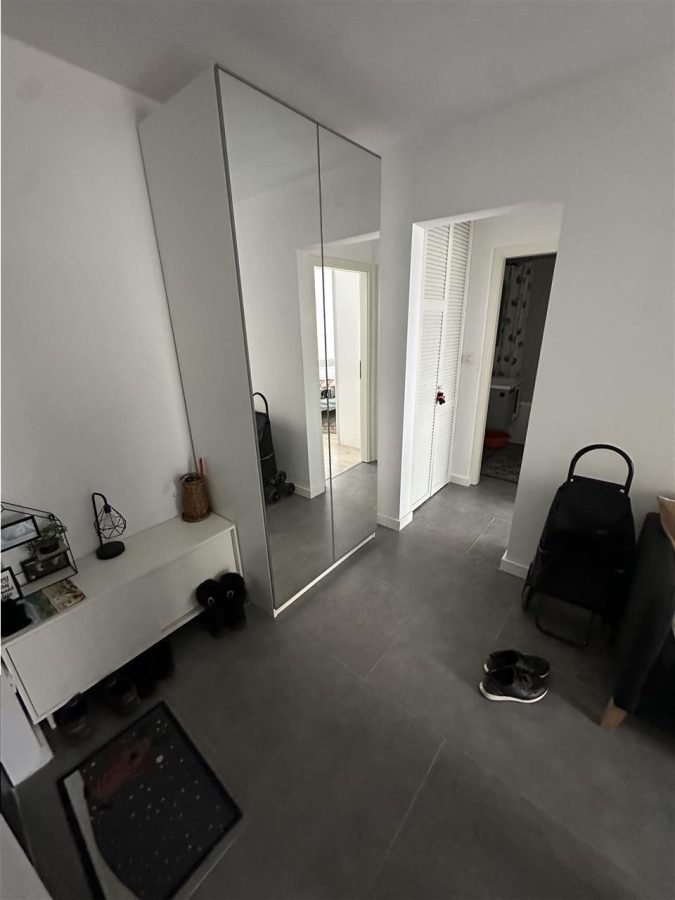 Etaj 1 bloc izolat Aradului tot nou - foto 13