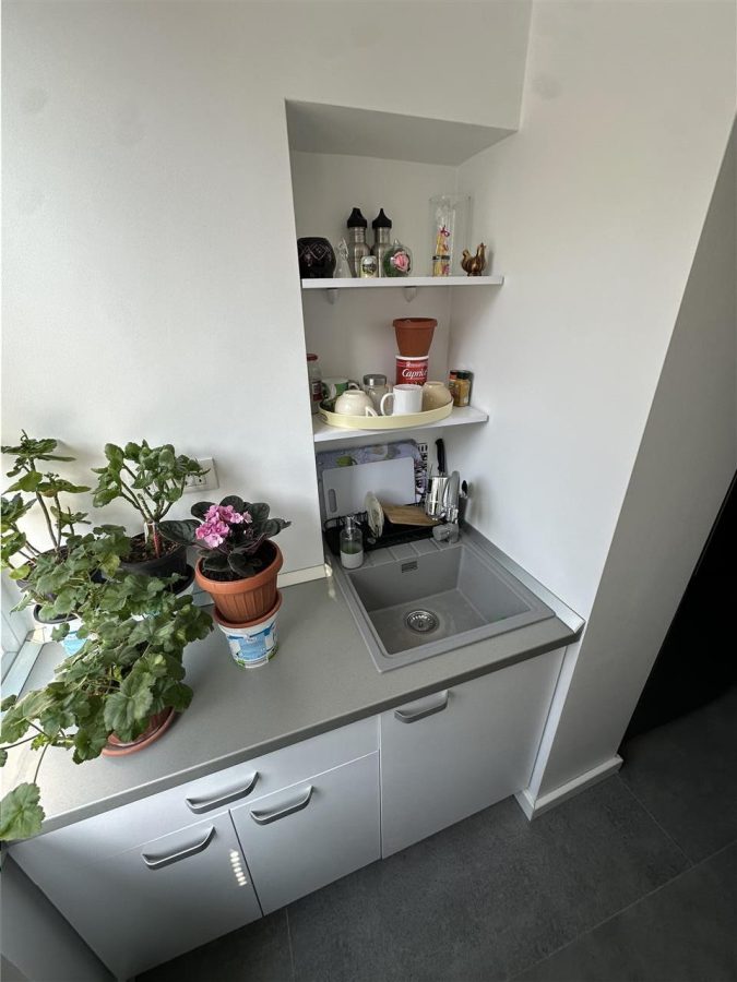 Etaj 1 bloc izolat Aradului tot nou - foto 8