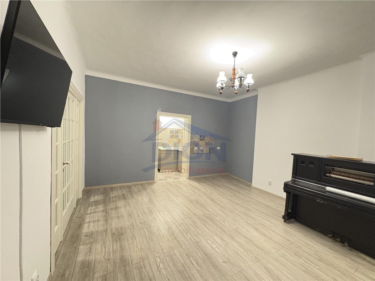 UNIVERSITATE, 3 camere, parter inalt, 61 mp, amenajat - foto 2