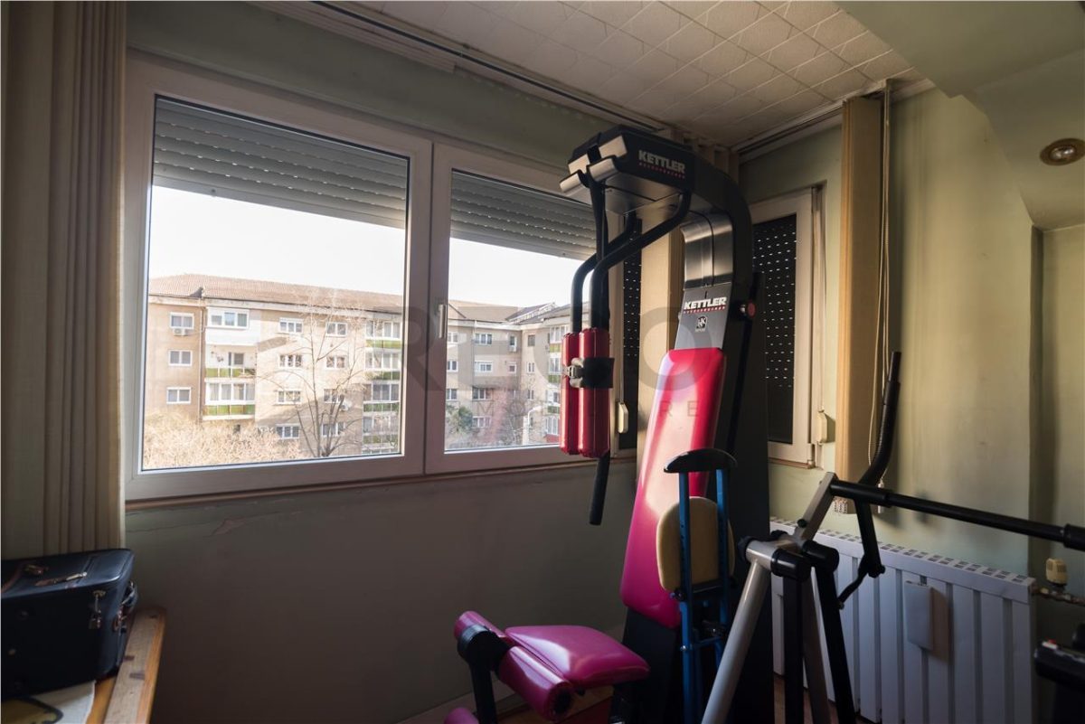 RECO, Apartament decomentat cu lift, 3 camere, Zona Rogerius, Oradea - foto 13