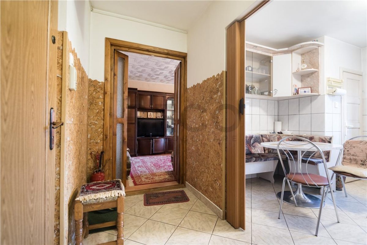 RECO, Apartament decomentat cu lift, 3 camere, Zona Rogerius, Oradea - foto 17