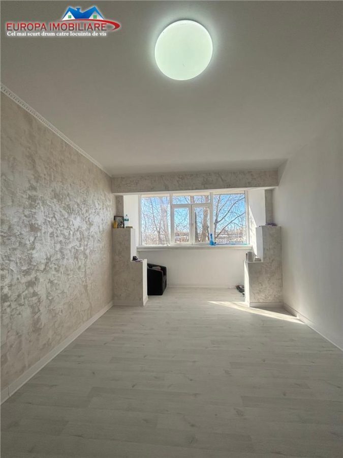 Apartament 2 camere de vanzare zona Alunisului-Tulcea - foto 2