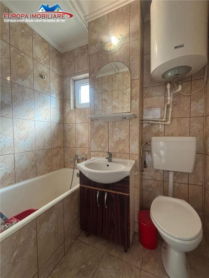 Apartament 2 camere de vanzare zona Alunisului-Tulcea - foto 4