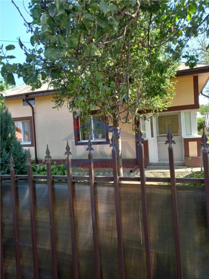 Casa locuibila si teren intravilan in Ulmeni - judetul Calarasi - foto 2