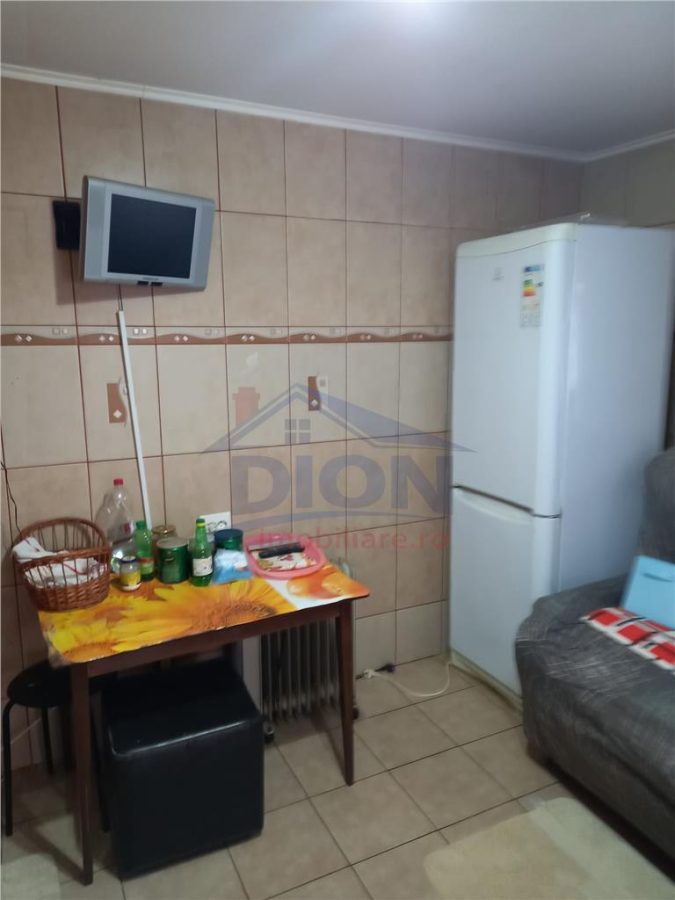 Casa locuibila si teren intravilan in Ulmeni - judetul Calarasi - foto 13