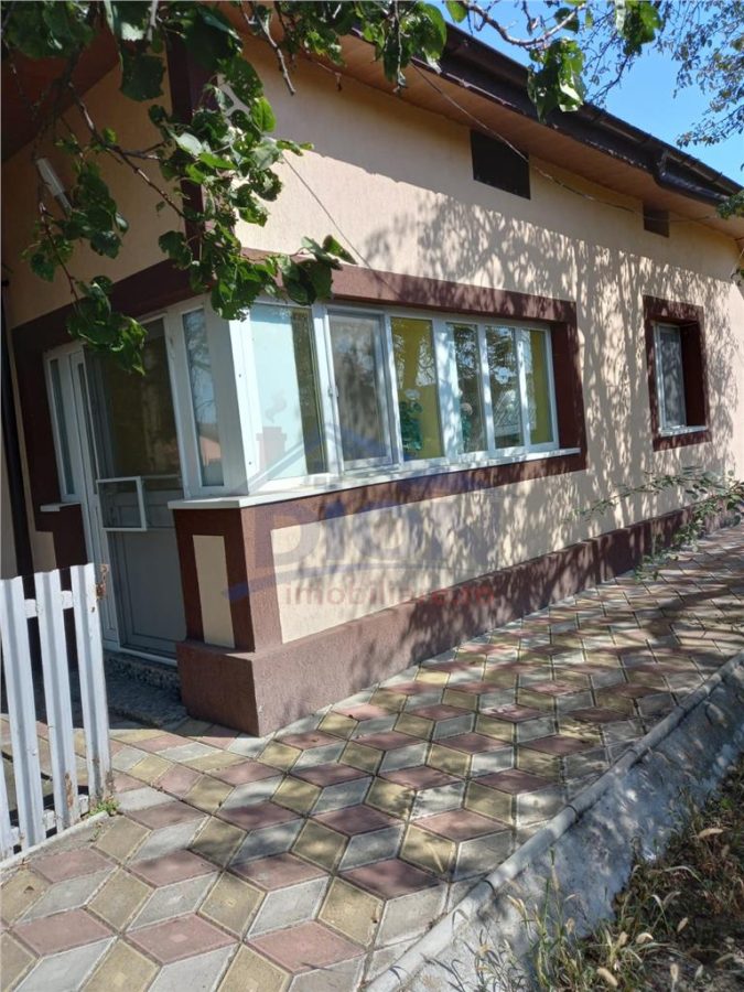Casa locuibila si teren intravilan in Ulmeni - judetul Calarasi - foto 3