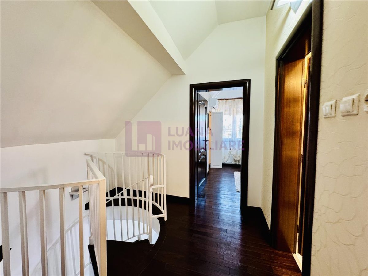 Casa individuala de inchiriat | zona Transilvaniei | garaj dublu | moderna | video - foto 12