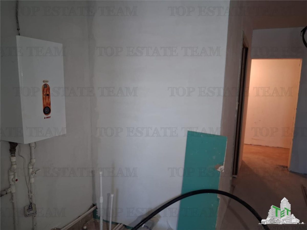 Casa cu 5 camere (include o anexa) in zona Giulesti-Sarbi-Sabareni - foto 4