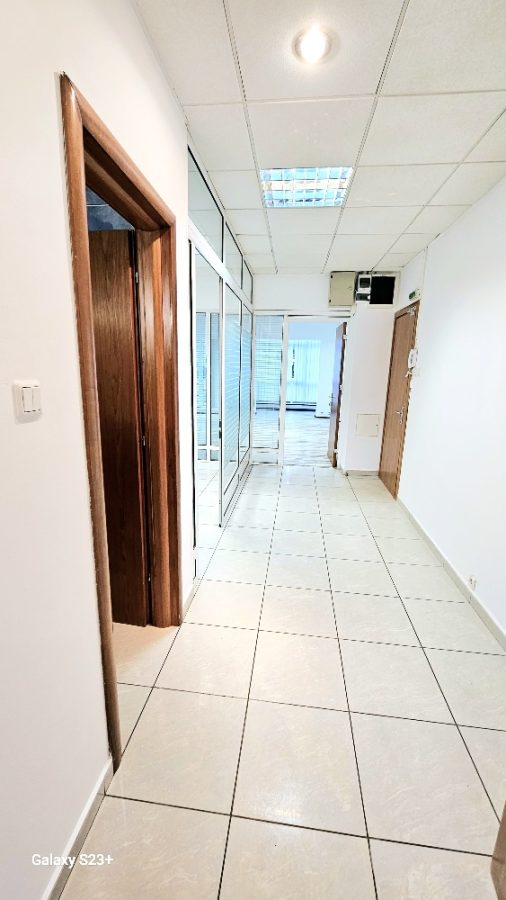 INCHIRIERE SPATIU BIROURI 109 mp zona DOMENII ION MIHALACHE  1 MAI SECTOR 1 - foto 7