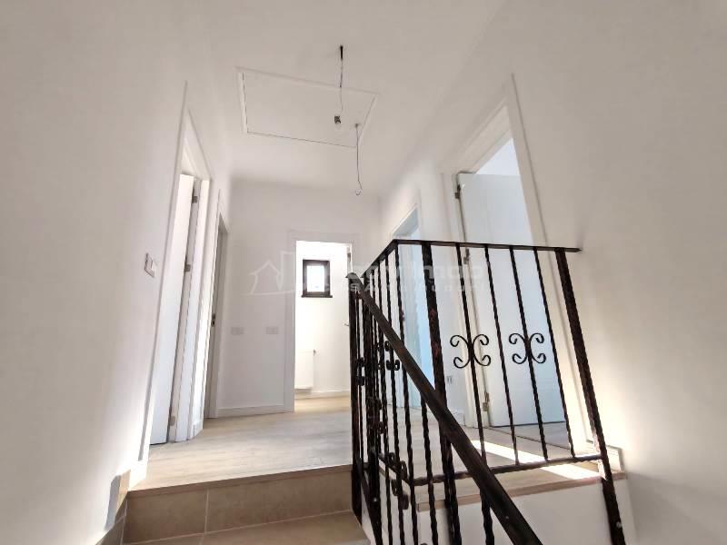 Casa- Vila - Prelungirea Ghencea -Cartierul Latin-149000E +TVA - Comision 0  - ACTE SI UTILITATI LA ZI ! - foto 12