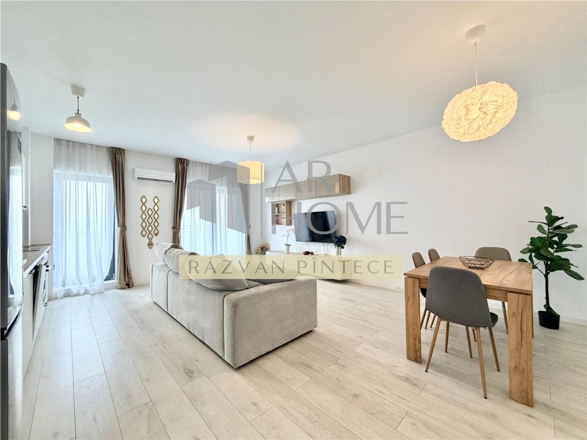 Apartament 2 camere de lux, parcare, zona Vest Ploiesti - 