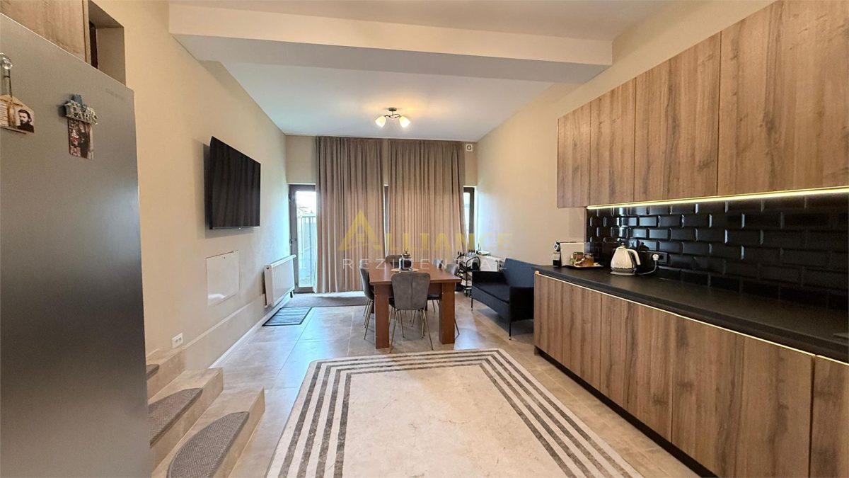 Casa Individuala - 5 camere - 3 bai - 450mp teren - foto 2