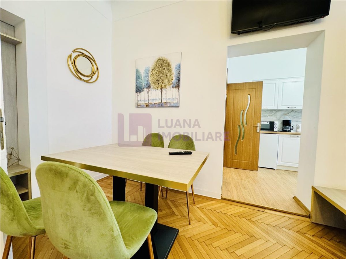 Doua apartamente de vanzare | Ultracentral | Renovate | Curte 100 mp | video - foto 10