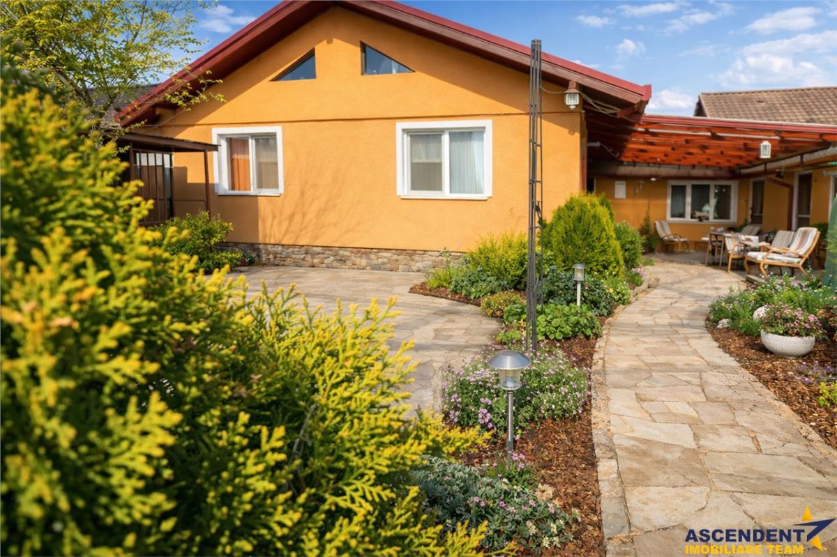 Casa 3 camere+ garsoniera separata, curte, gradina, anexe, Cristesti, Mures - 