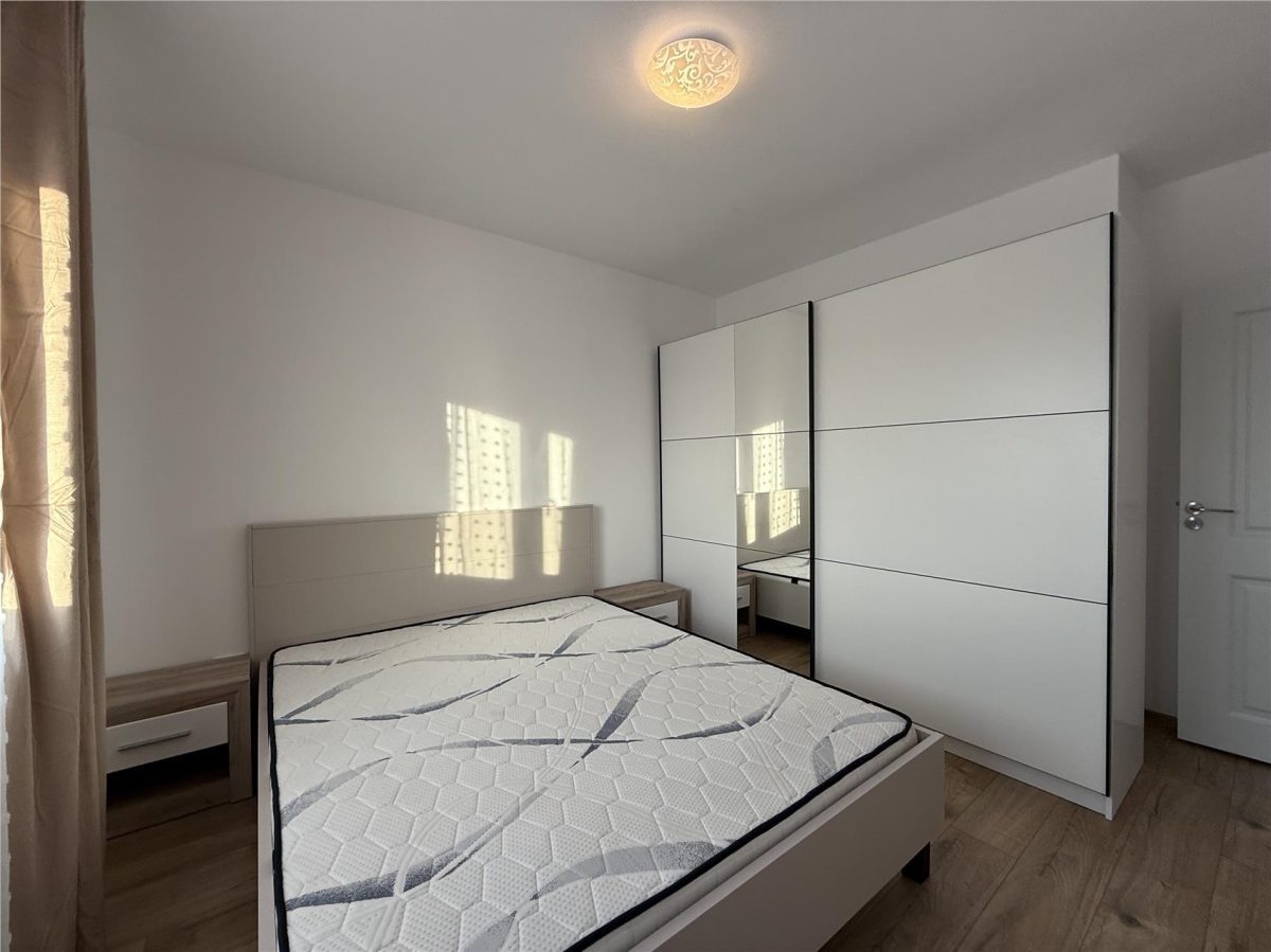 2 CAM , LUNCA CETATUII, DECOMANDAT , LOC PARCARE, PRIMA INCHIRIERE - foto 2