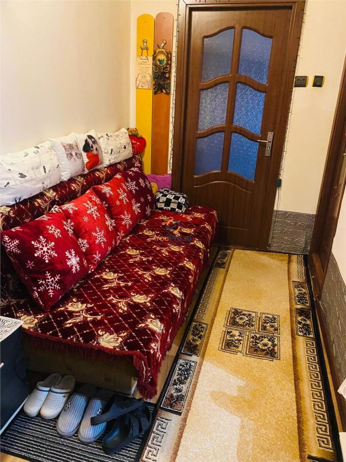 Apartament Decomandat cu centrala zona Buziasului - foto 5