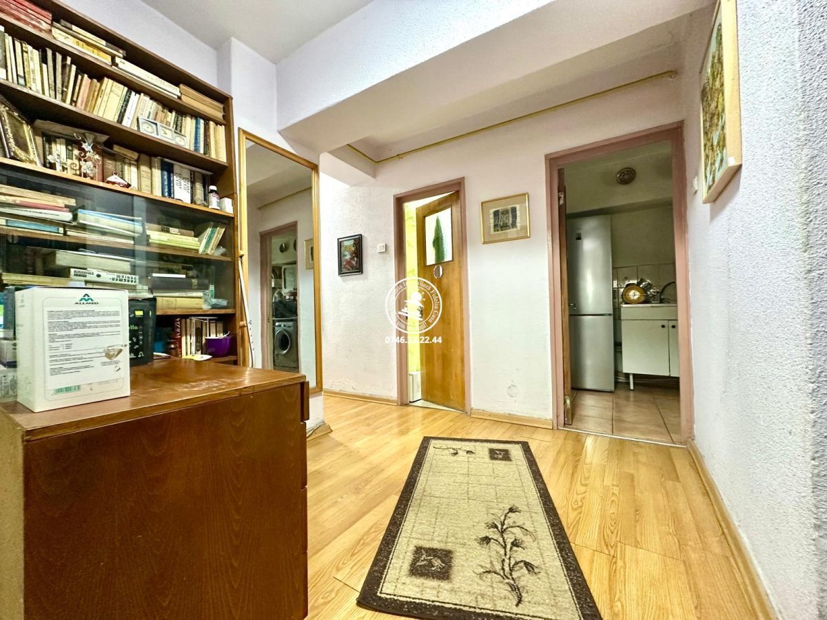 Apartament 4 camere  de vanzare  Centru, - foto 6