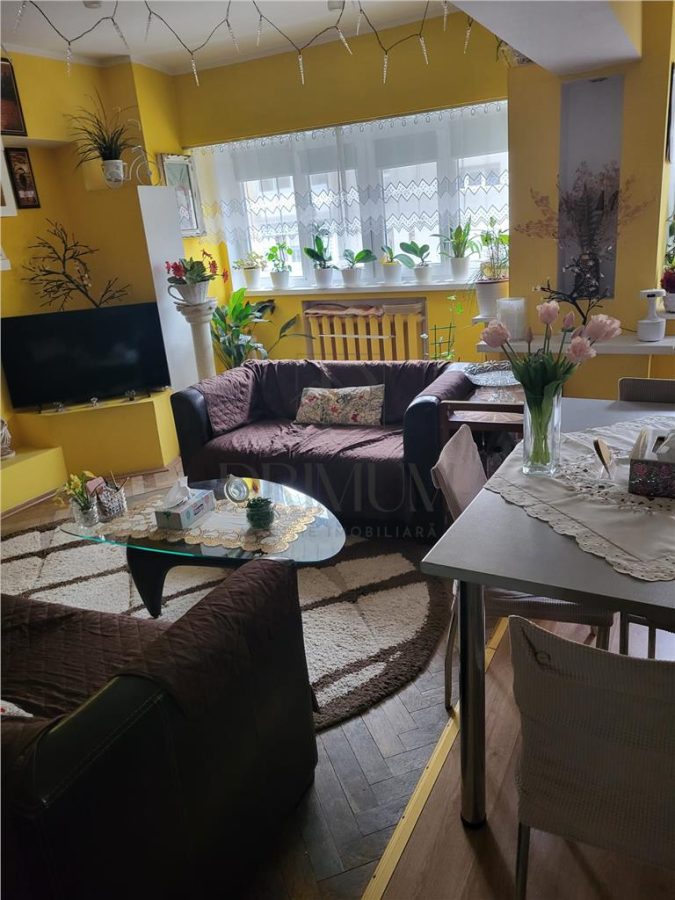 BARNUTIU | 4 CAM | DECOMANDAT | ET.3 | LIFT | 2 BAI | 2 BALCOANE | SPATIOS - foto 2