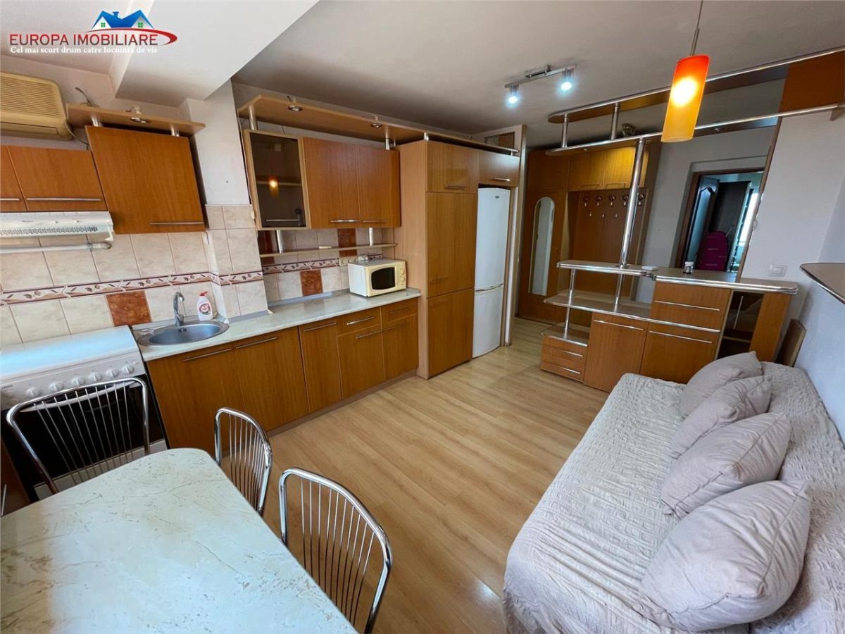 Apartament 2 camere de vanzare zona ultracentrala-Tulcea - foto 4